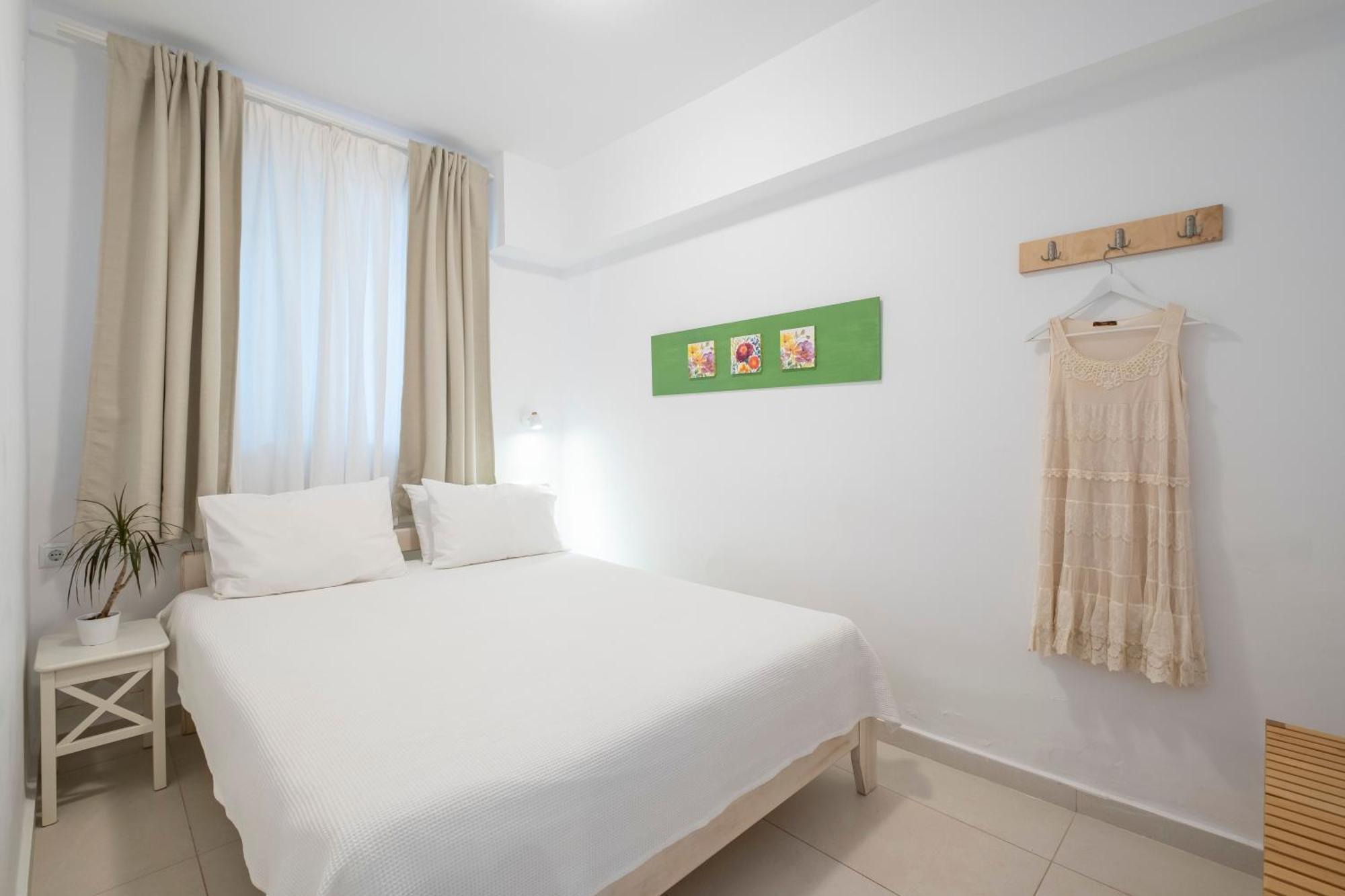 Luxurioeses Apartment Mit Einem Schlafzimmer Direkt Am Wasser, Meerblick Kiveri Exterior photo