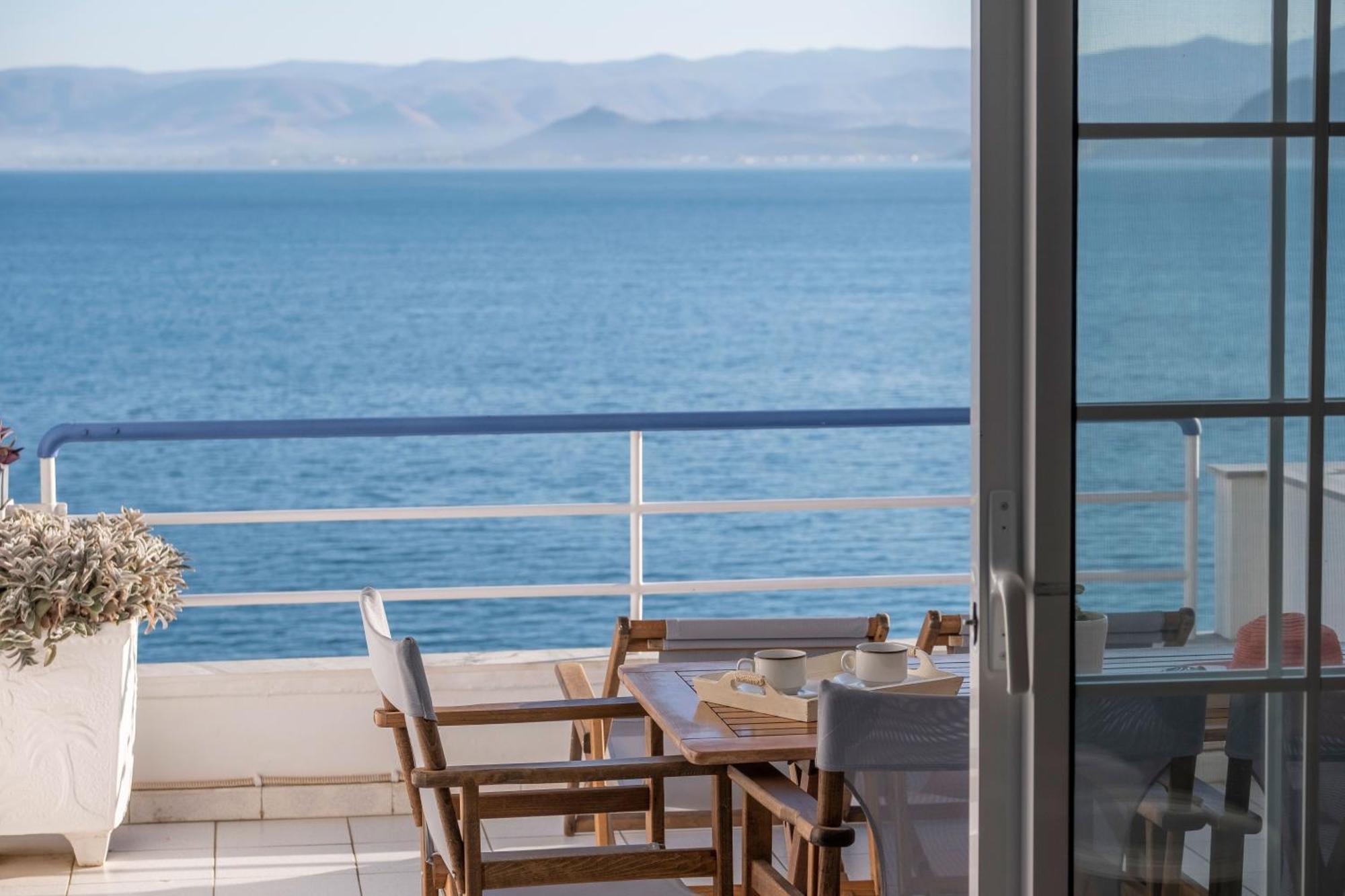 Luxurioeses Apartment Mit Einem Schlafzimmer Direkt Am Wasser, Meerblick Kiveri Exterior photo